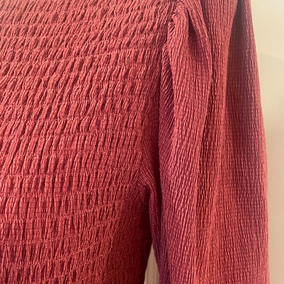Anthropologie maroon wine smocked ruffle top S flaw - Picture 6 of 8